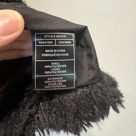 Jack by BB Dakota Vest Open Front Fuzzy Vegan Fur Black Mob Wife Womens size XS - Picture 3 of 5